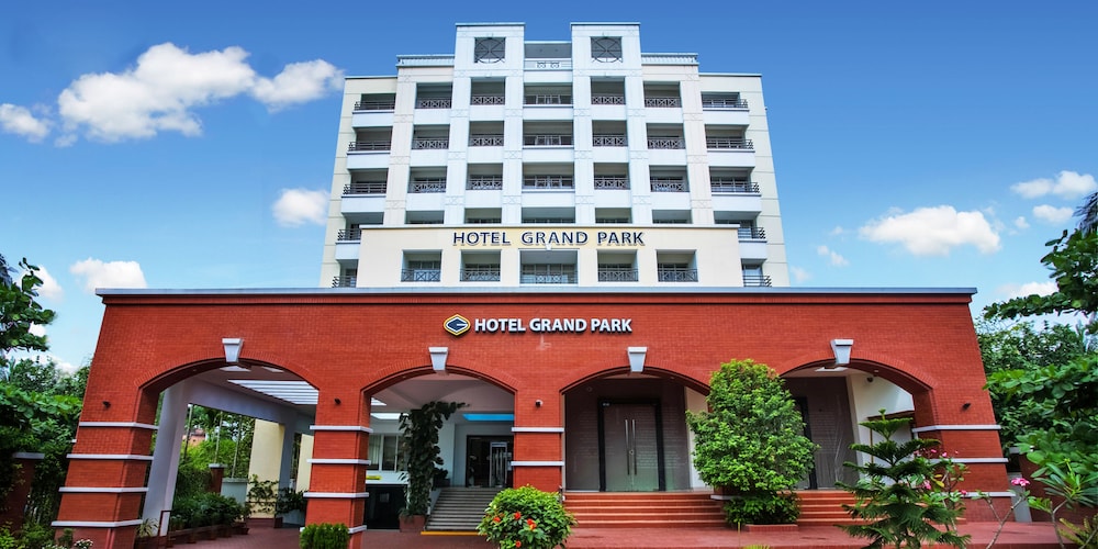 Hotel Grand Park Barisal in BARISAL
