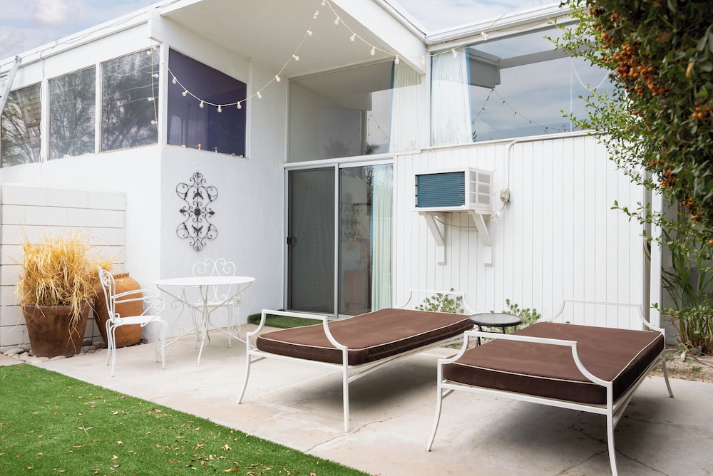 The Monkey Tree Hotel - Adults Only 40/50