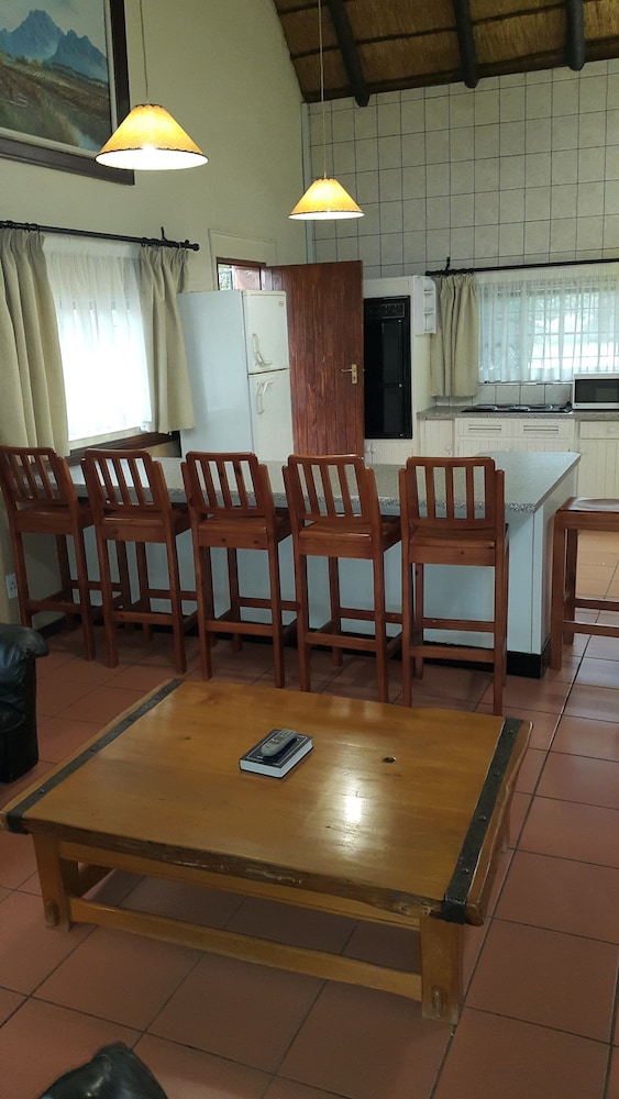 Foundry Guest Lodge 34/50