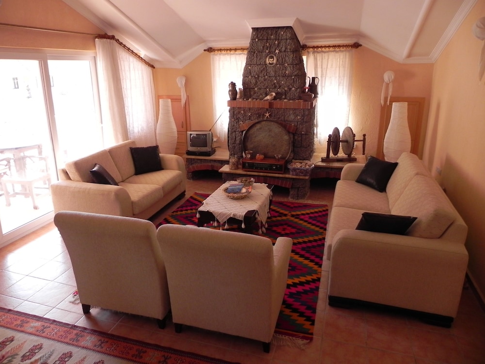 Dalyan Palace 53/76