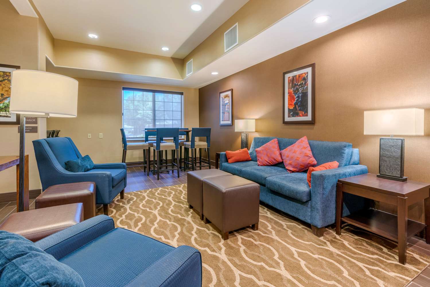Comfort Inn & Suites Galt Lodi North 25/39