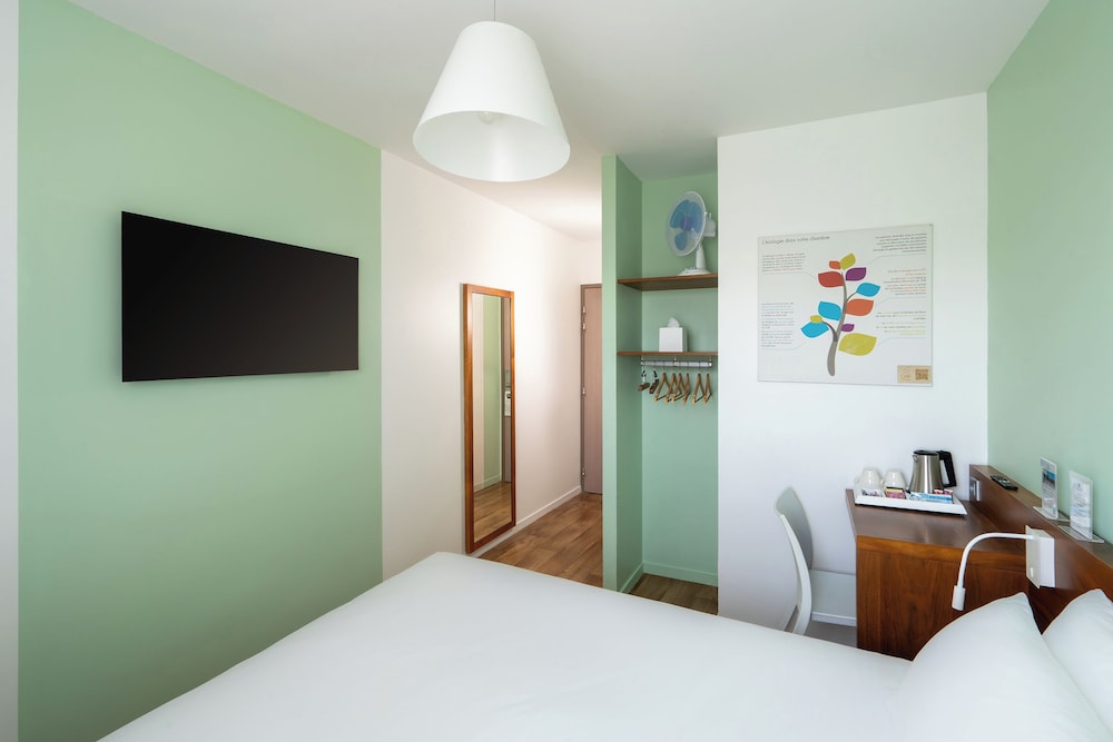 HOTEL ECONUIT 23/47
