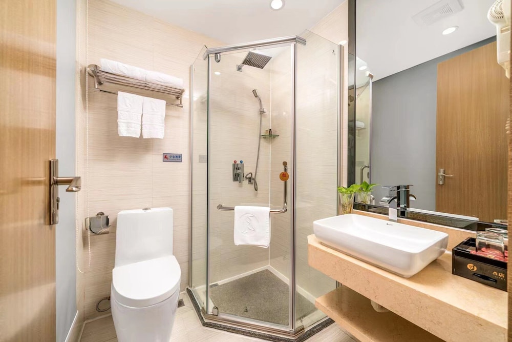GUANGZHOU BOYI HOTEL 42/50