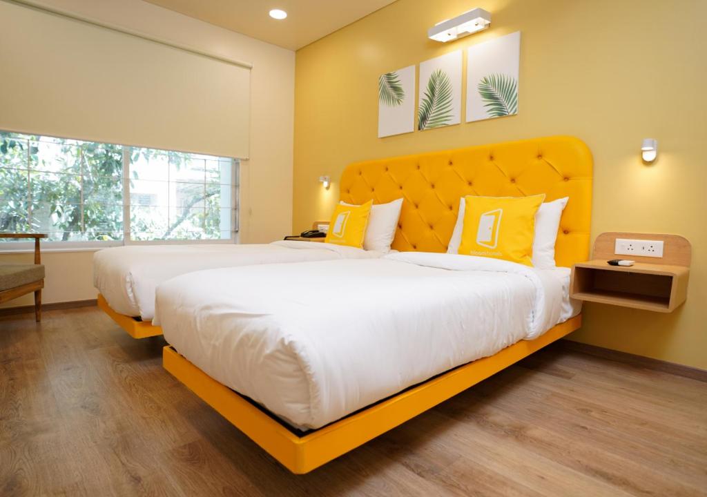 Standard, Twin Beds