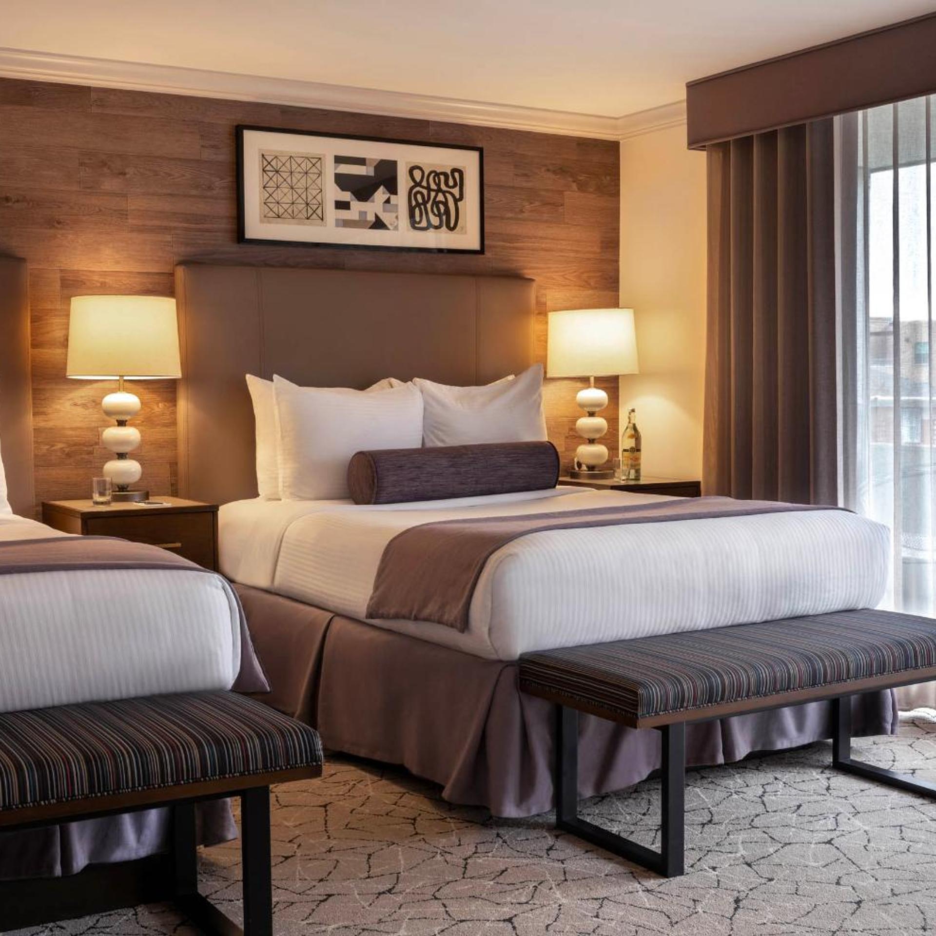 Deluxe, Queen Bed
