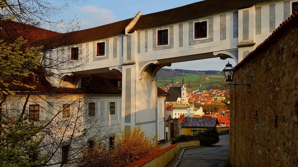 Castle View Apartments 29/35