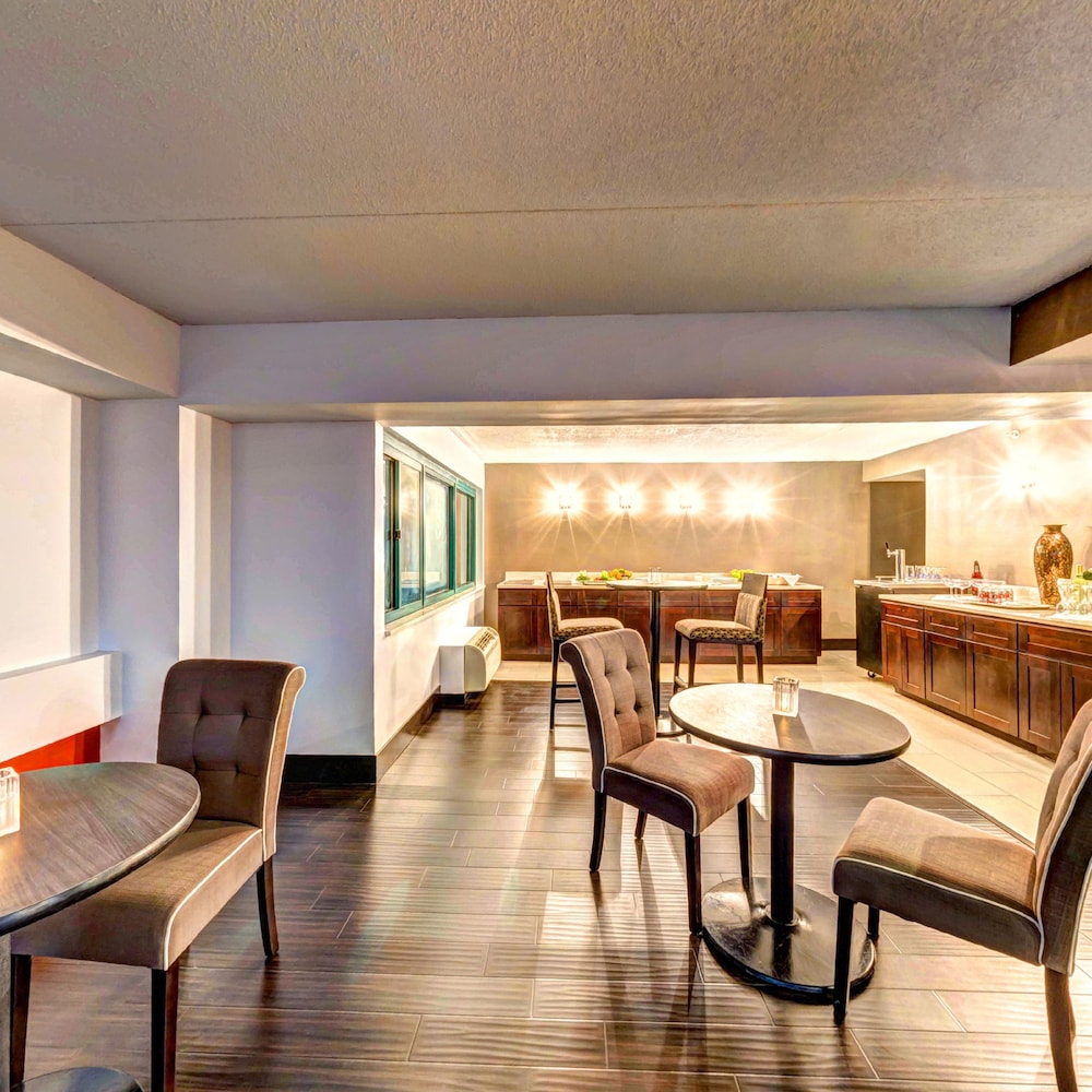 Holiday Inn Princeton 35/60