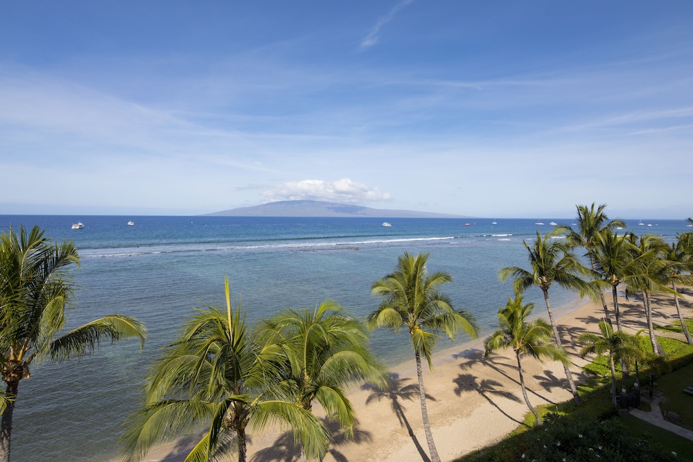 Lahaina Shores Beach Resort 48/57