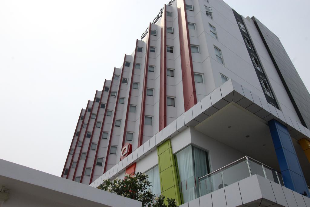 JP Hotel Pluit 3/17