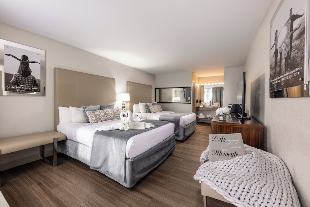 Magic Moment Resort & Kids Club, Dazzler Select by Wyndham 20/60