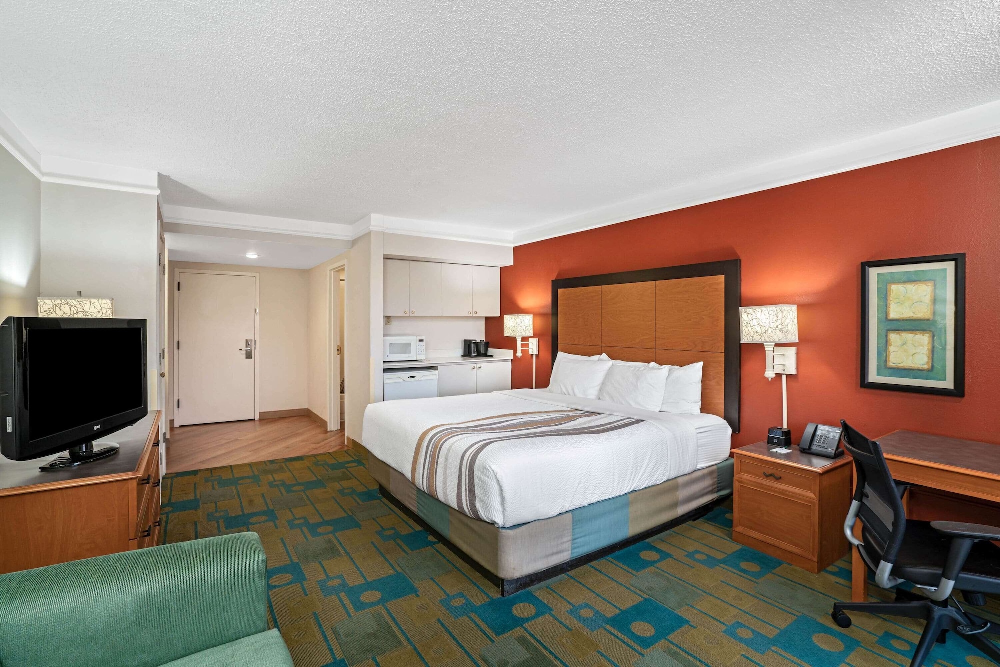 Executive, King Bed