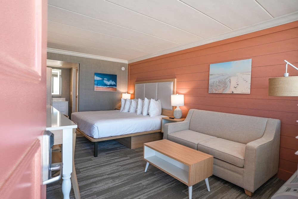 Spray Beach Oceanfront Hotel 8/27
