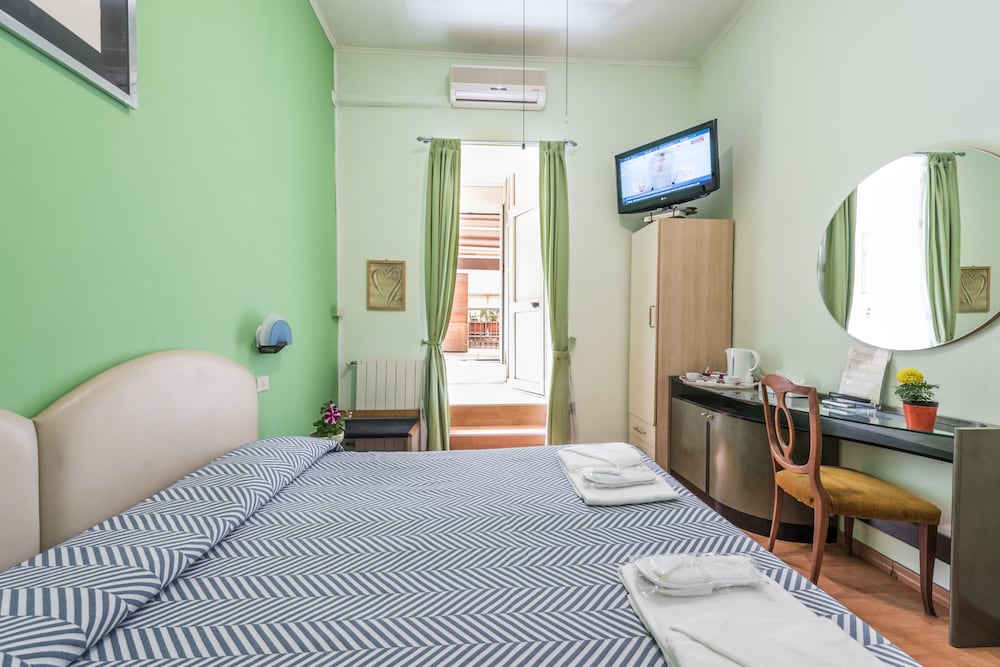 A Roma San Pietro Best Bed 30/35