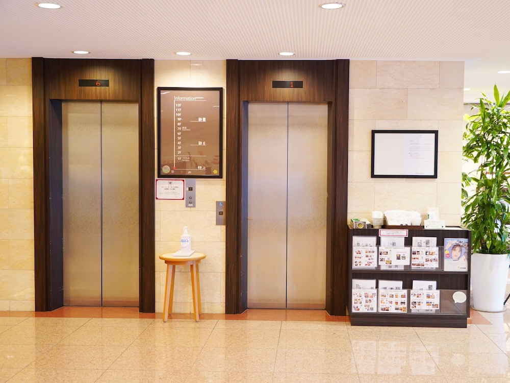 Nishitetsu Inn Tenjin 12/65