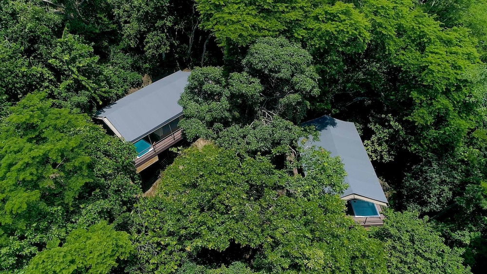 Isla Chiquita Glamping Hotel 24/50