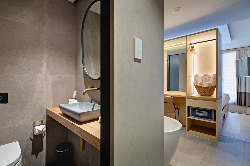 Zara Tower Serviced Apartments 11/78