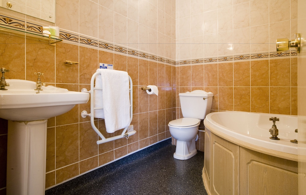 The Conningbrook Hotel 47/50