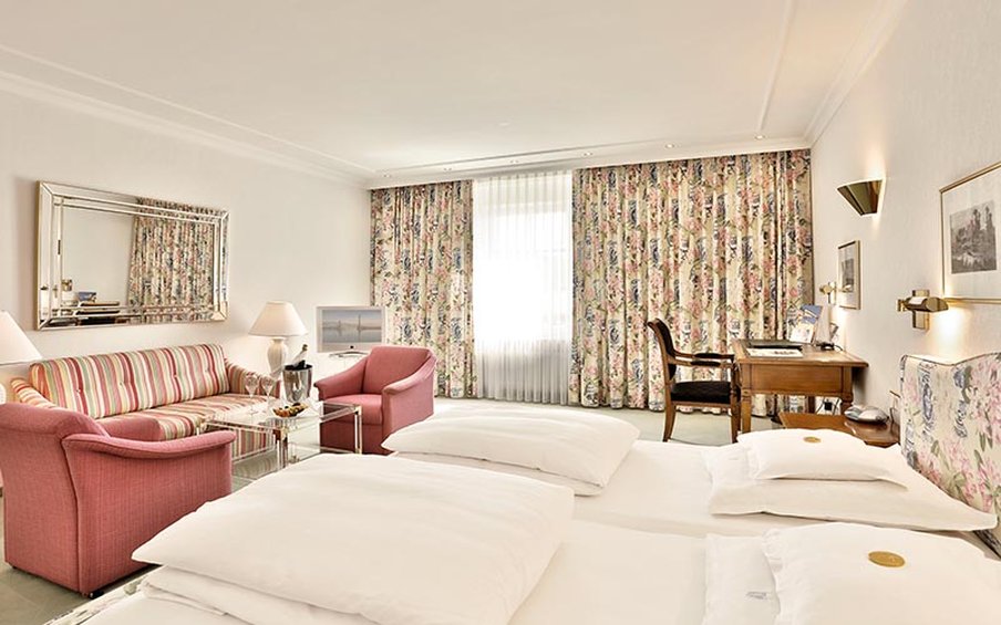 Bayerischer Hof 10/23