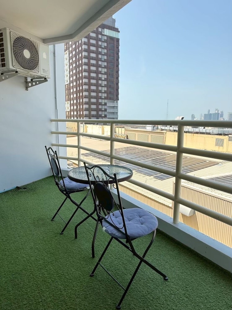 View Talay 6 Condominium By Honey 50/84