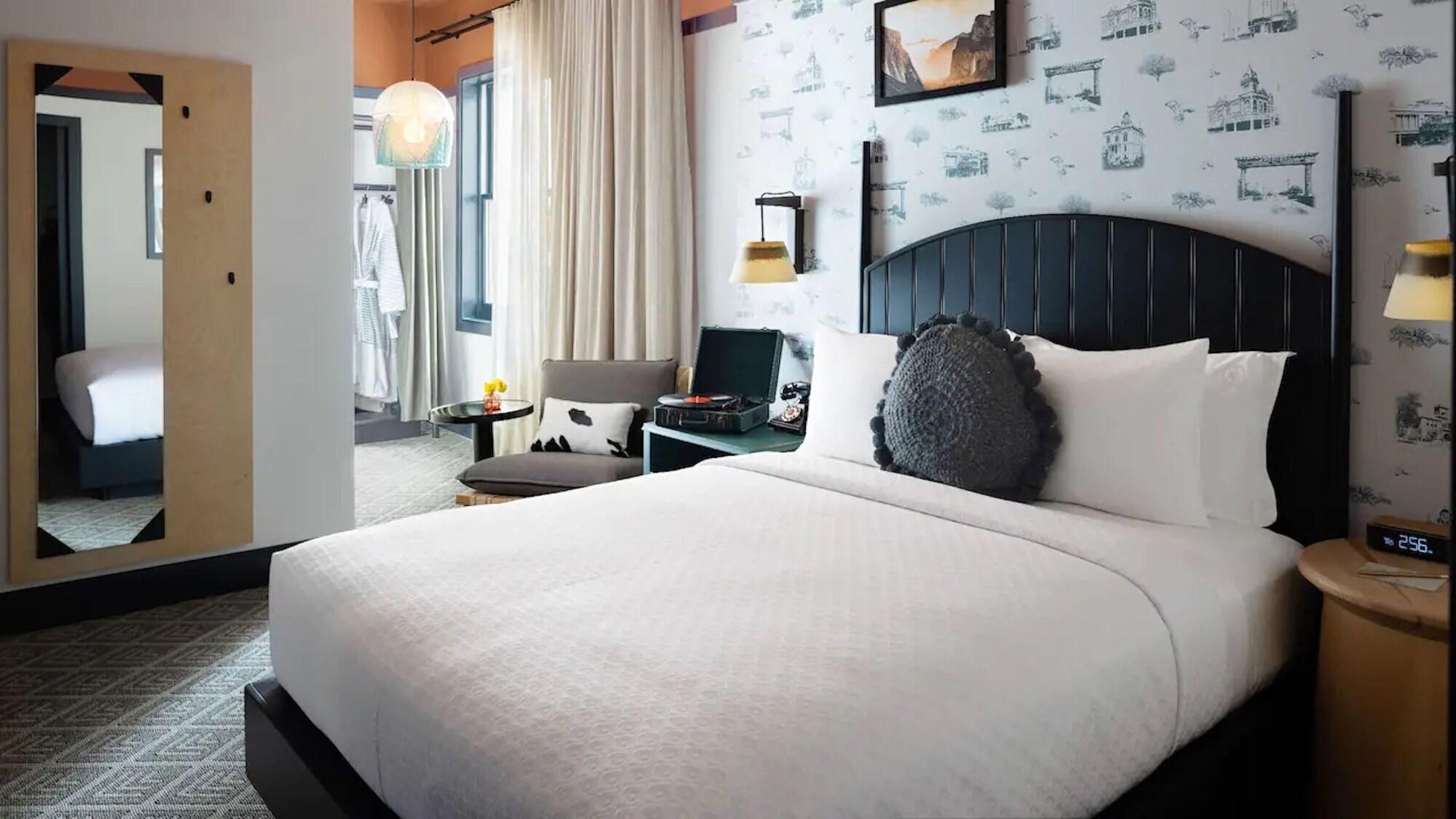Queen Bed