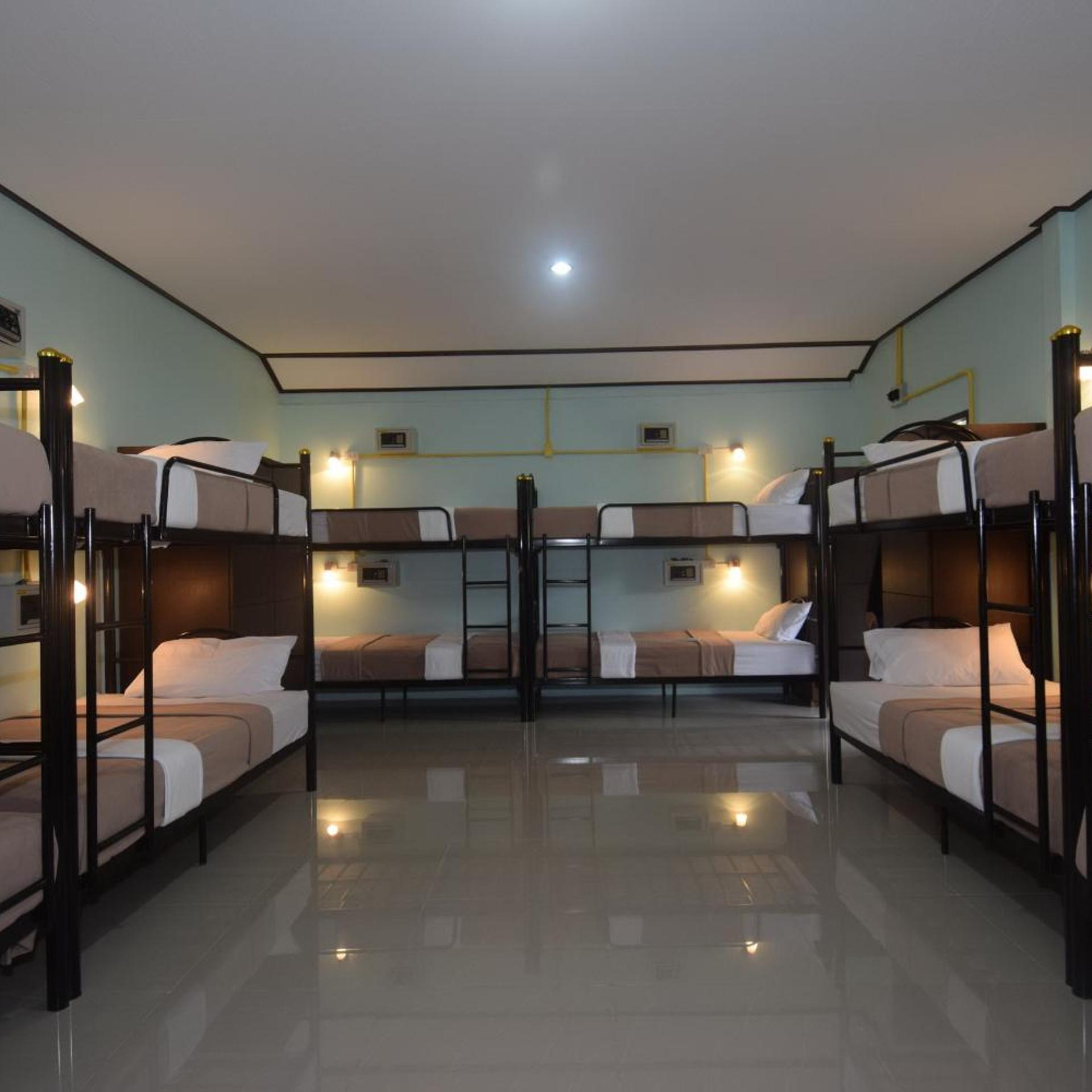 Lanta Long Beach Hostel 29/50
