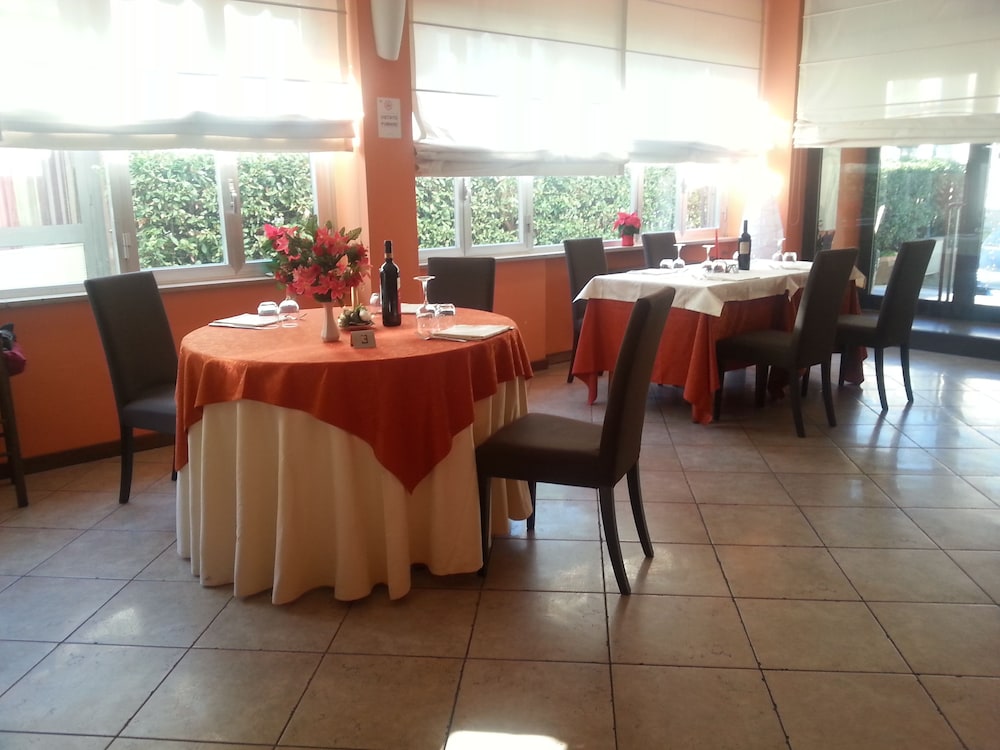 Hotel Cavalieri Del Tau 39/50