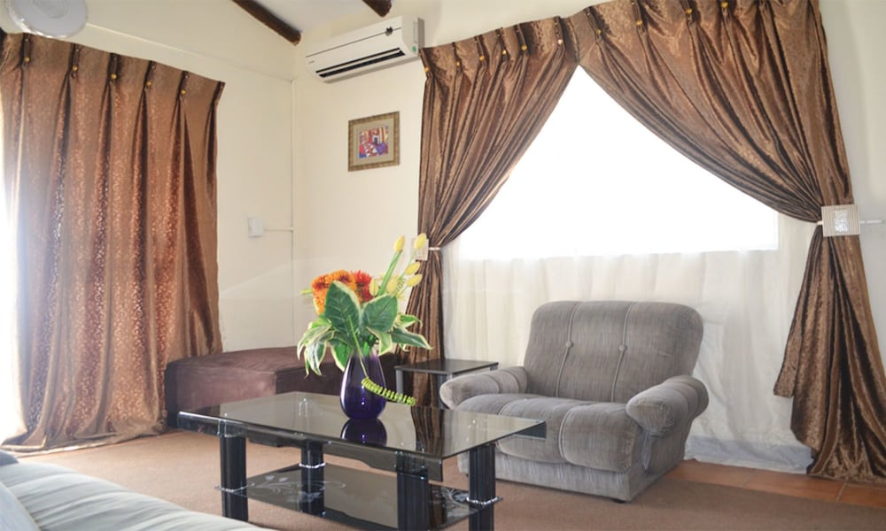 Harmony Guest House 24/50