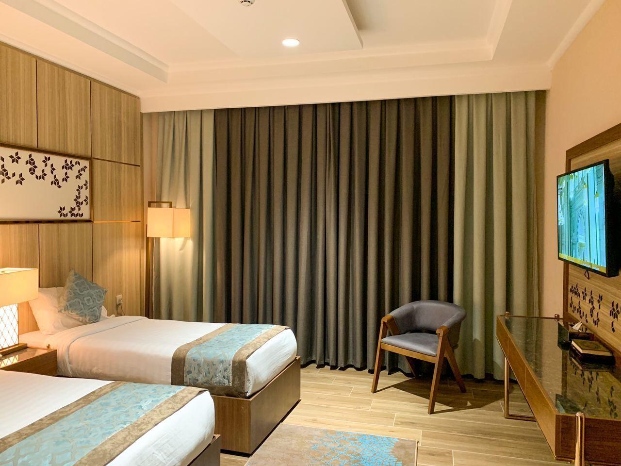 Room, 2 Twinxl
