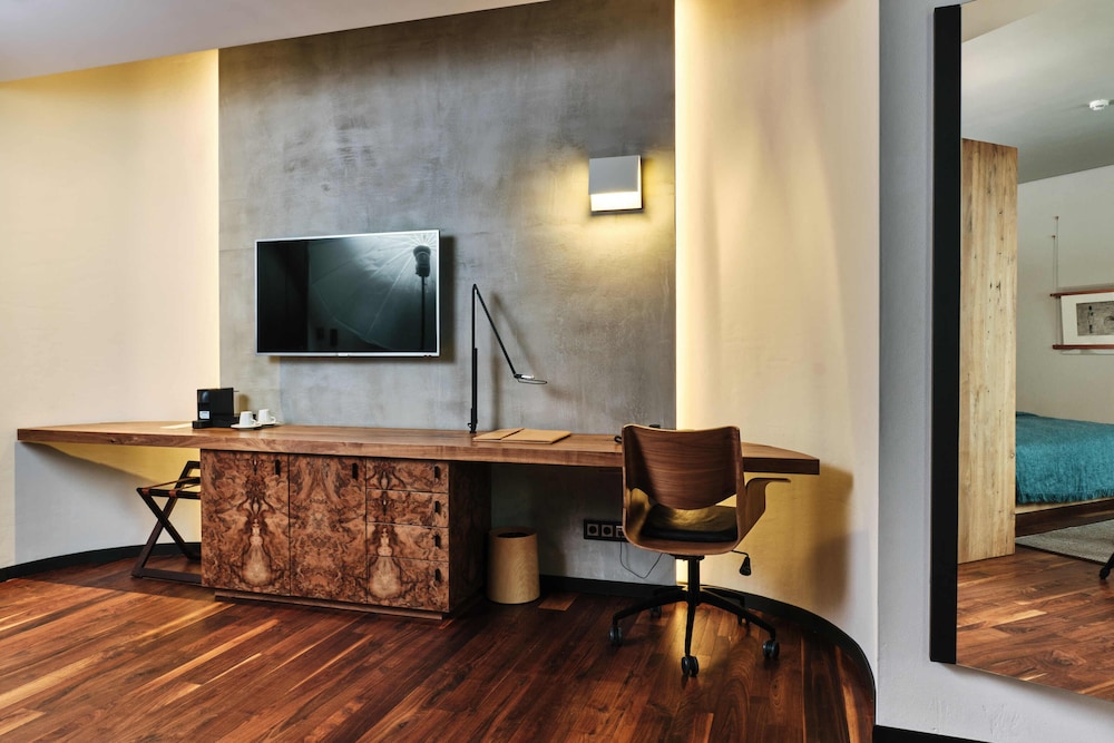 Hotel Warszawa 61/70