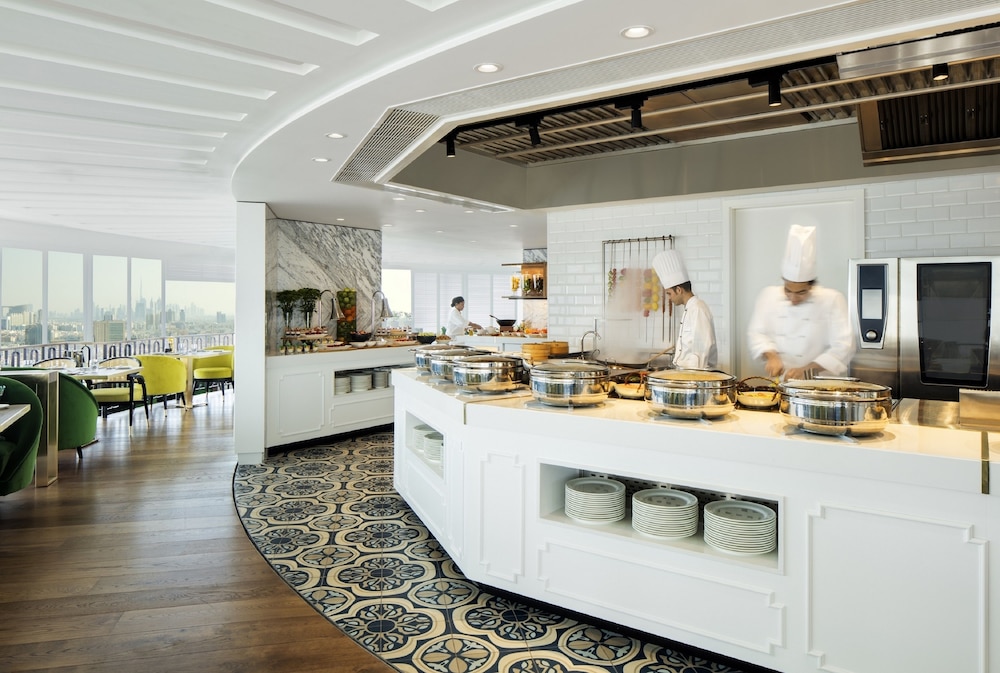 restaurant cafeteria