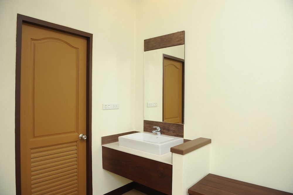Mawin Hotel 12/40