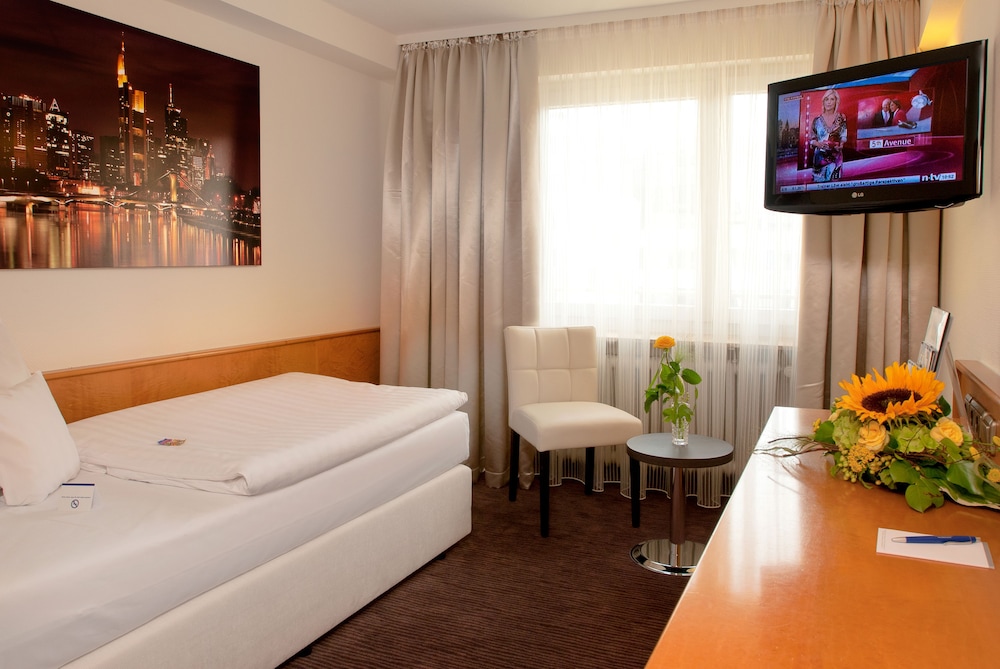 Favored Hotel Domicil Frankfurt 14/25