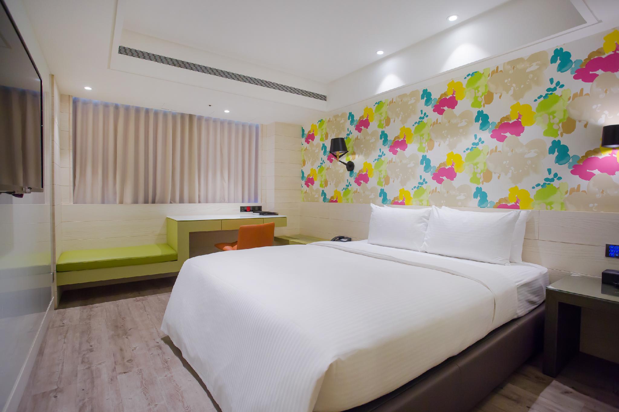 Deluxe, Double Bed