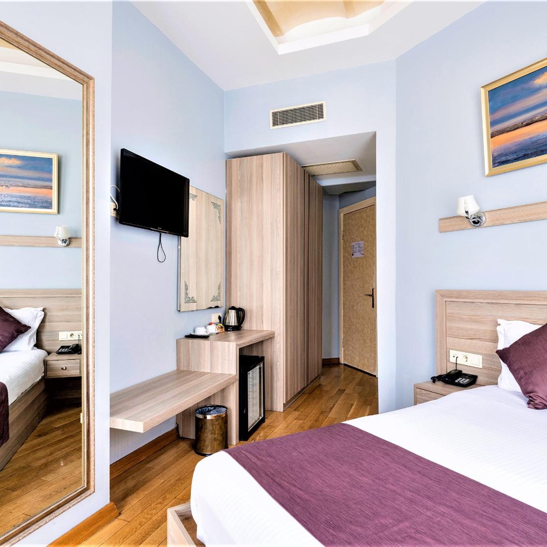 Standard, Double Bed, Street View