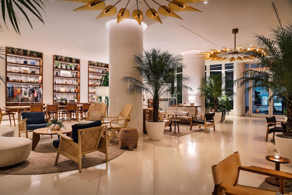 NAUTILUS SONESTA MIAMI BEACH 32/46