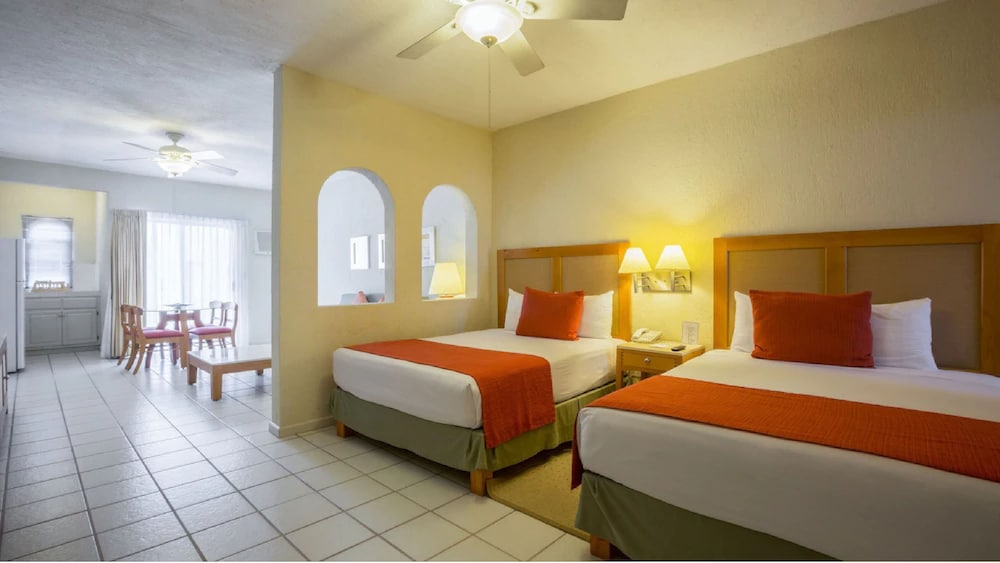 جناح جونيور، Park Royal Homestay Los Cabos 2/6