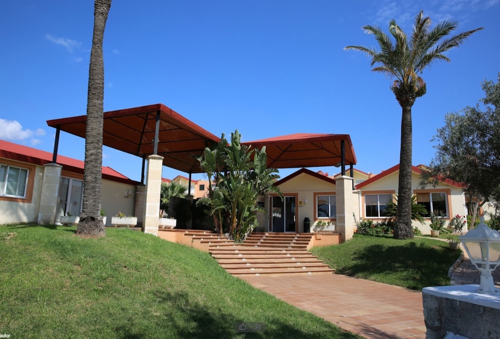 Pierre & Vacances Menorca Cala Blanes (ex Roc Cala D’en Blanes Beach Club Aparthotel) 10/69