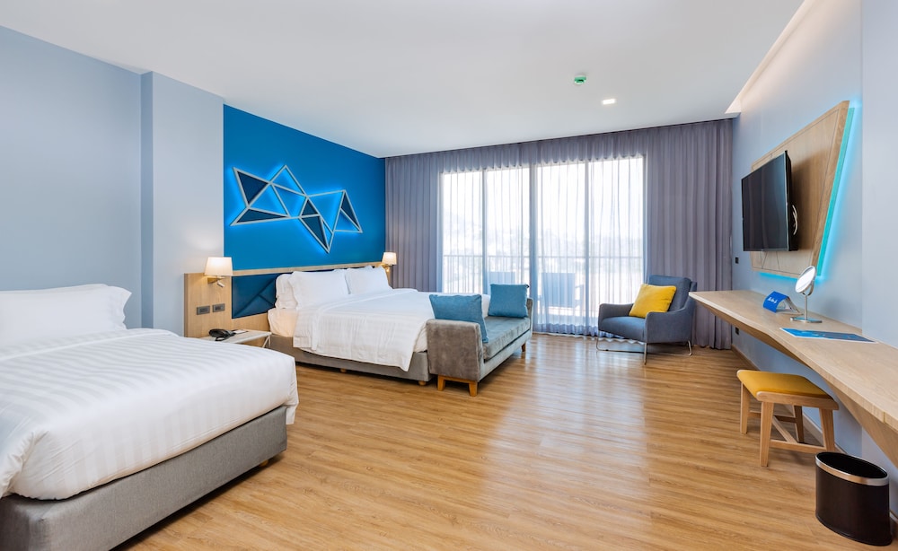 غرفة ديلوكس ثلاثية بسرير مزدوج وسرير فردي، Bluesotel Smart Krabi Aonang Beach Adults Only 3/6