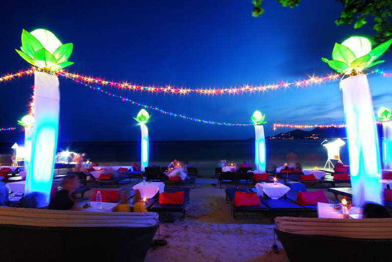 Ark Bar Beach Resort 55/64