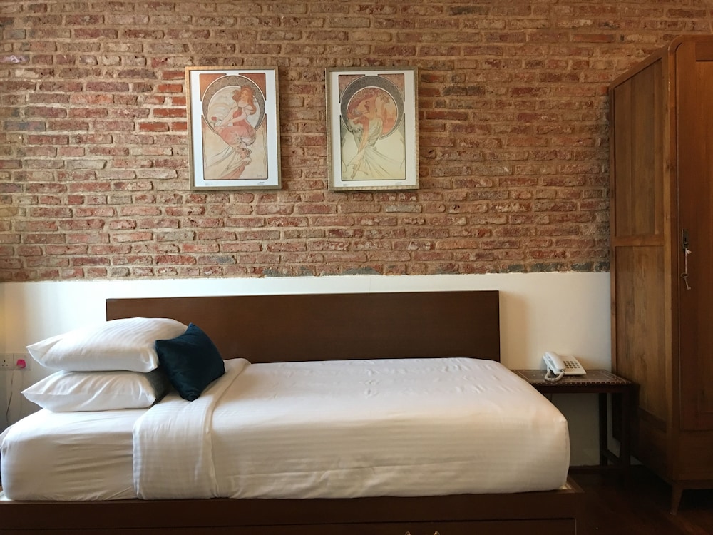 Spices Hotel 10/33