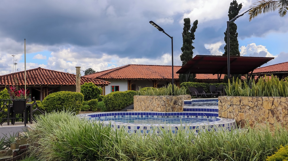 Hotel Parque Los Arrieros 56/61