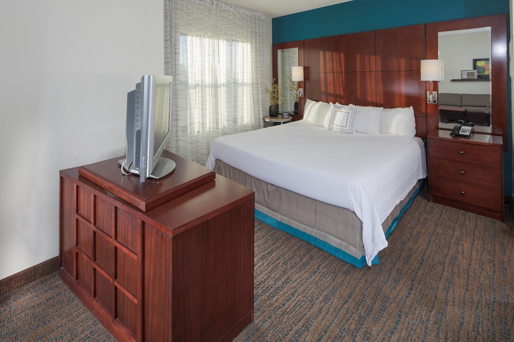 Residence Inn Dover 4/28