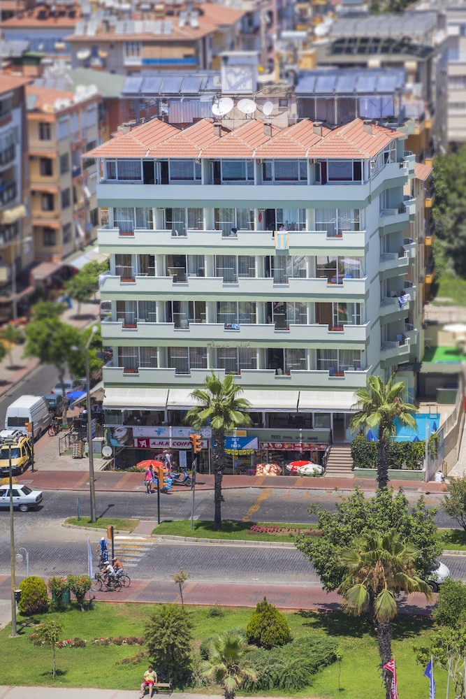 Cimen Hotel 5/50