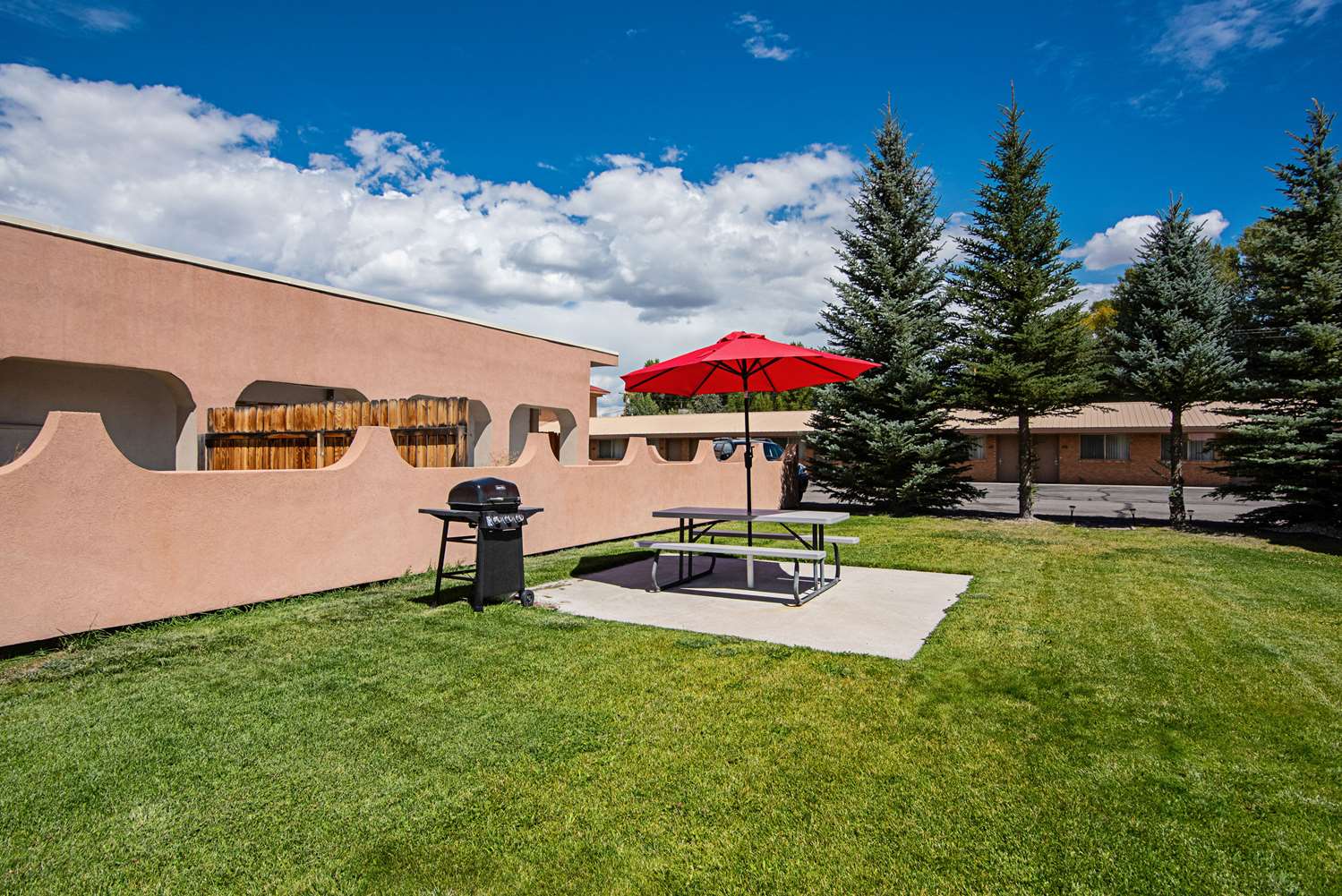 Rodeway Inn Gunnison - Crested Butte 27/29
