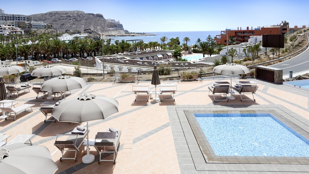 Idyll Suites - Adults Only 12/54