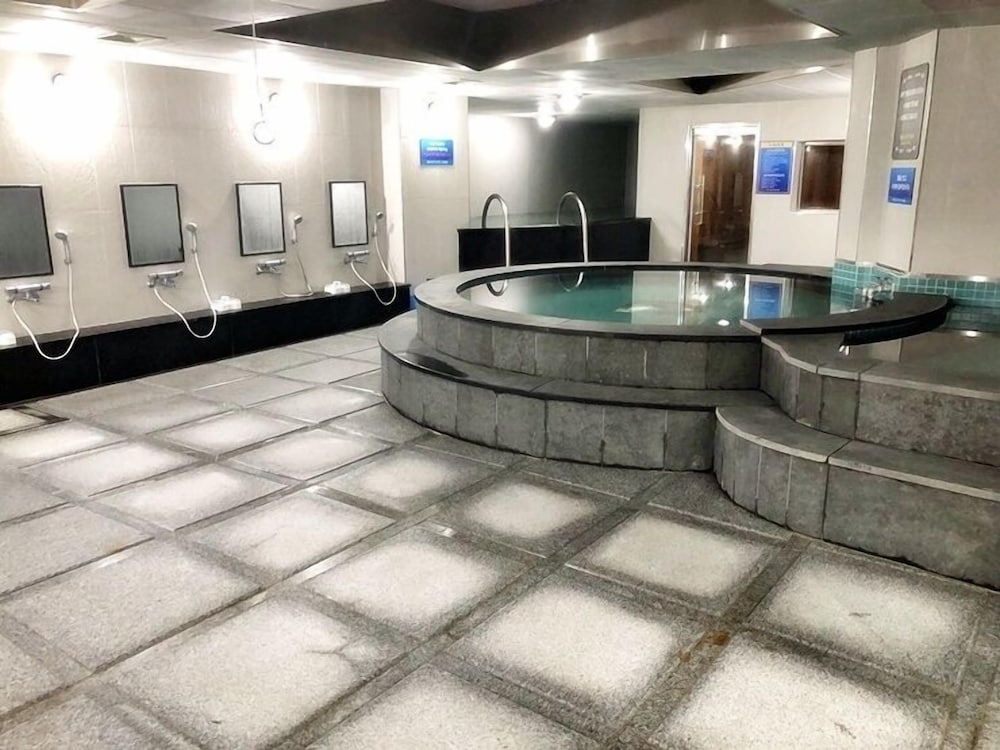 Bentley Hotel Chungjang 22/38