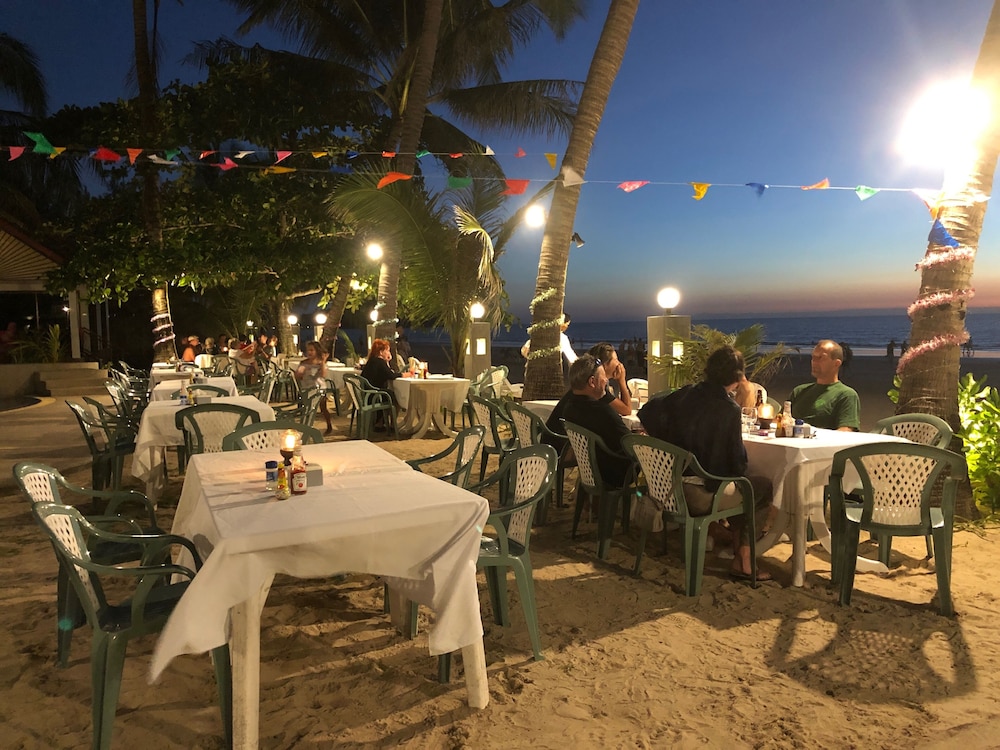 Noble House Beach Resort 43/63