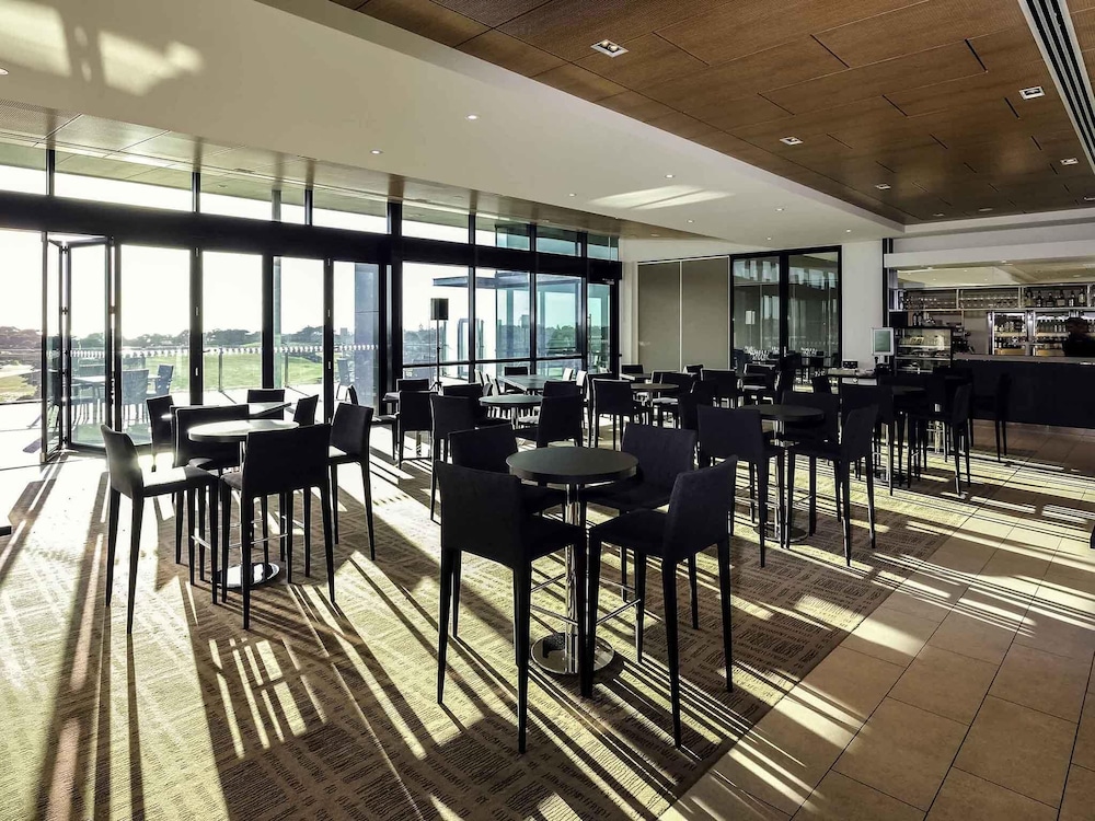 Mercure Portsea 48/67
