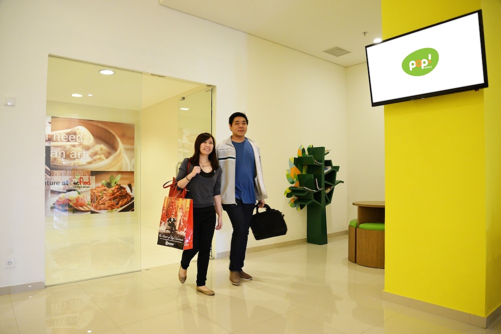 Pop! Hotel Kelapa Gading Jakarta 10/38