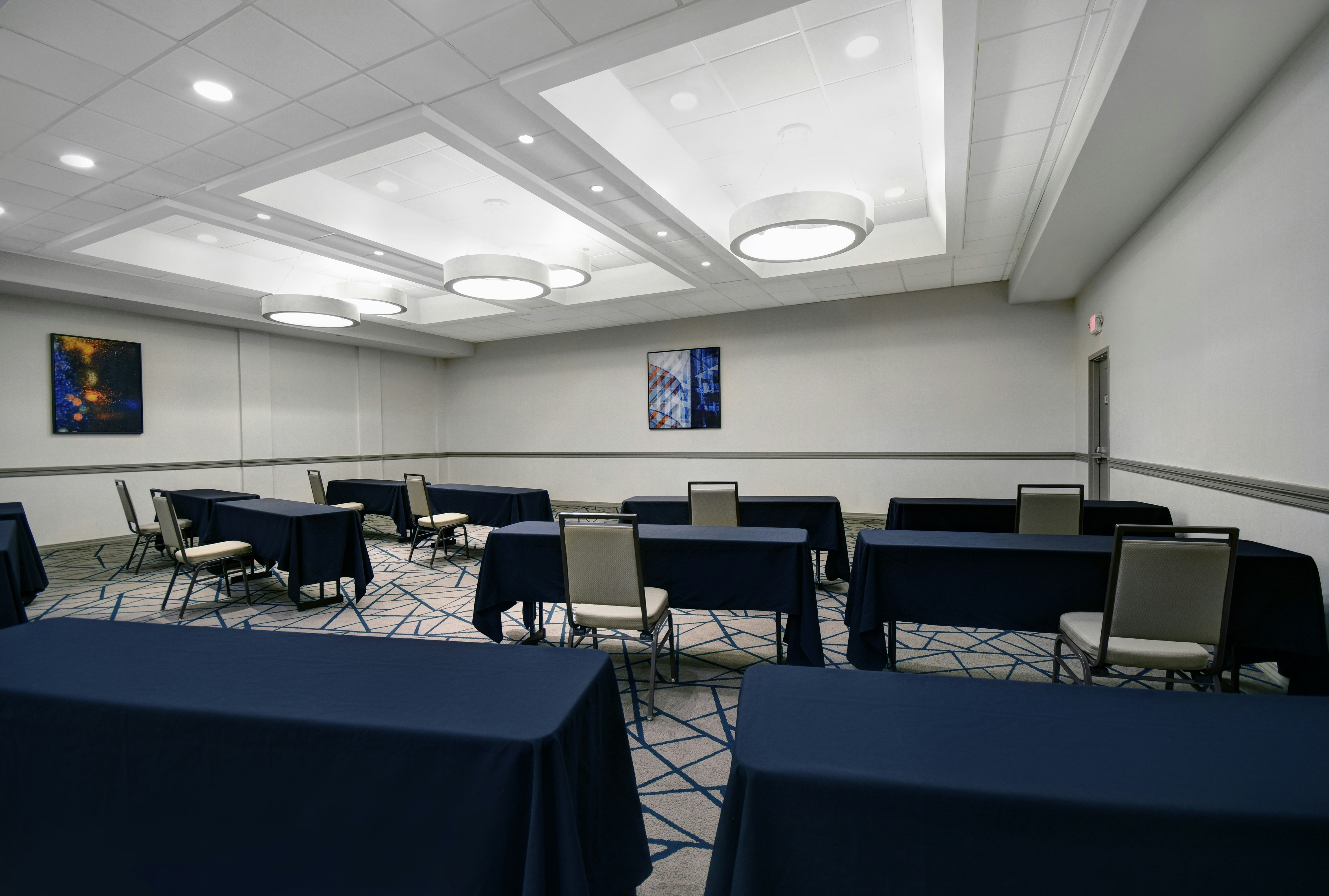Embassy Suites By Hilton Detroit - Livonia/Novi 41/59
